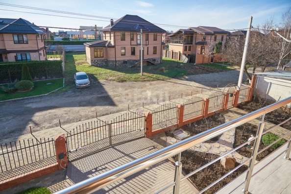 
   Продам дом, 217 м², Краснодар

. Фото 19.