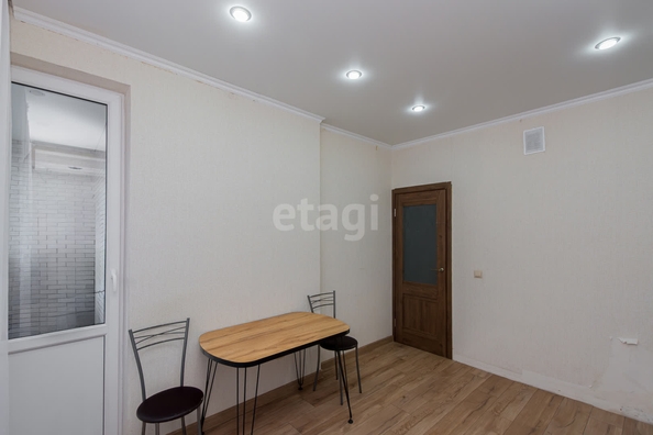 
   Продам 1-комнатную, 31.7 м², Западный Обход ул, 39/2  2

. Фото 3.