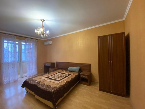 
   Продам 1-комнатную, 56 м², Промышленная ул, 9

. Фото 3.