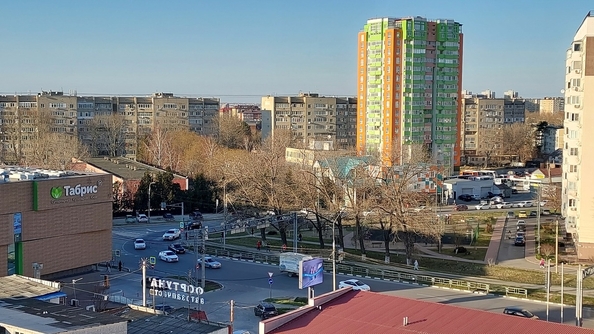 
   Продам 1-комнатную, 46 м², Омелькова ул, 93

. Фото 22.