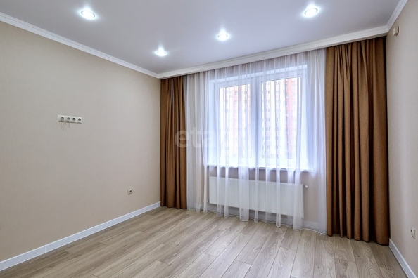 
   Продам 2-комнатную, 63.4 м², Домбайская ул, 55/6

. Фото 2.