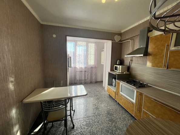 
   Продам 2-комнатную, 50 м², Омелькова ул, 14В

. Фото 5.