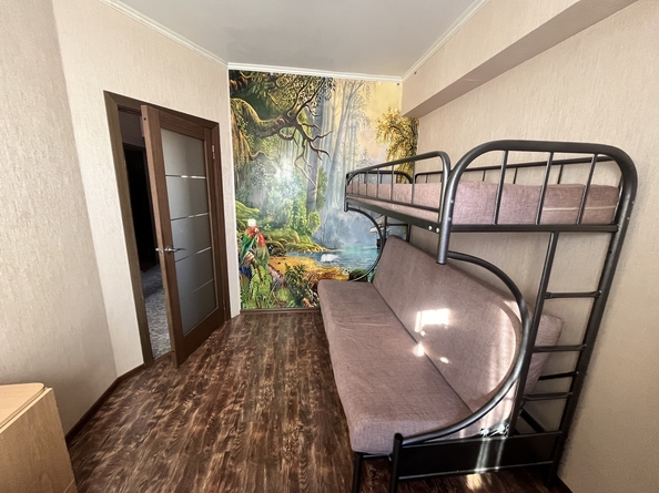 
   Продам 2-комнатную, 50 м², Омелькова ул, 14В

. Фото 8.