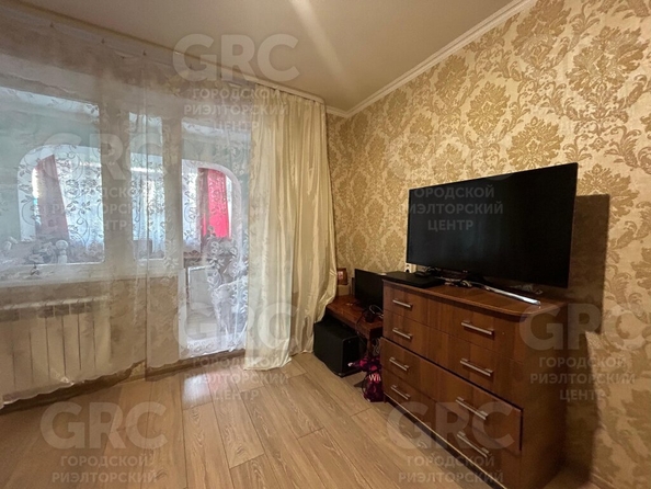 
   Продам 2-комнатную, 64 м², Вишневая ул, 21

. Фото 5.