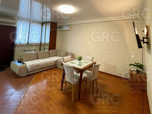 
   Продам 3-комнатную, 74 м², Пасечная ул, 61/2

. Фото 3.