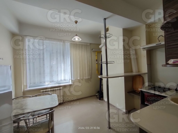 
   Продам 1-комнатную, 39.6 м², Клубничная ул, 6б

. Фото 4.