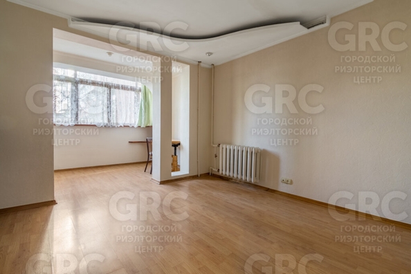 
   Продам 3-комнатную, 75 м², Вишневая ул, 23

. Фото 1.