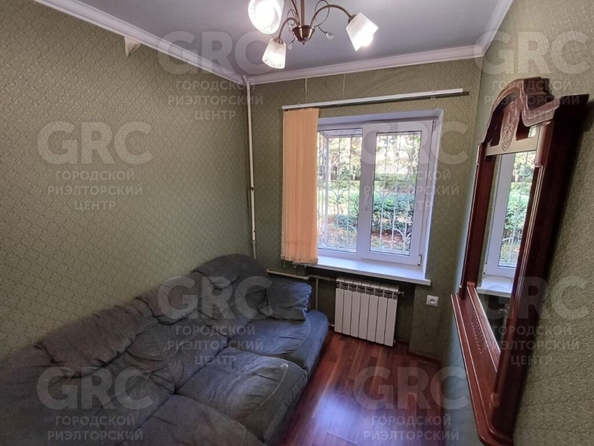 
   Продам 2-комнатную, 50 м², Конституции СССР ул, 36

. Фото 5.