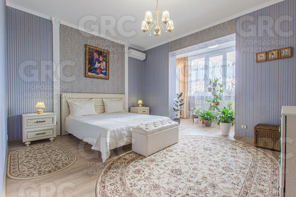 
   Продам 3-комнатную, 100 м², Клубничная ул, 8а

. Фото 4.