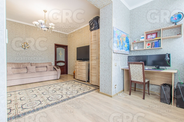 
   Продам 3-комнатную, 100 м², Клубничная ул, 8а

. Фото 10.