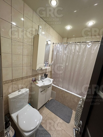 
   Продам 2-комнатную, 37.6 м², Молодогвардейская (Хостинский р-н) ул, 2/6

. Фото 5.