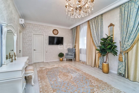 
   Продам дом, 340 м², Краснодар

. Фото 17.