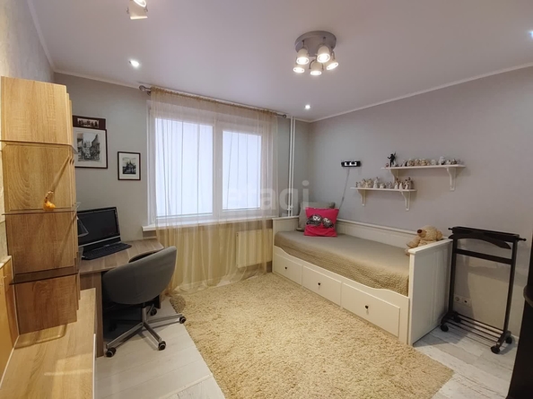 
   Продам 3-комнатную, 81.7 м², Гаражная ул, 79

. Фото 9.