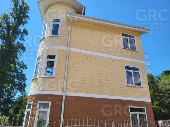 
   Продам дом, 175 м², Сочи

. Фото 2.