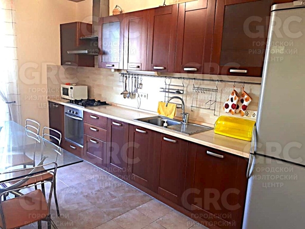 
   Продам 3-комнатную, 92 м², Бытха (Хостинский р-н) ул, 4/3

. Фото 1.