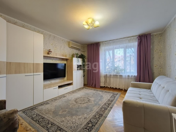 
   Продам 2-комнатную, 52 м², Бургасская ул, 56

. Фото 5.