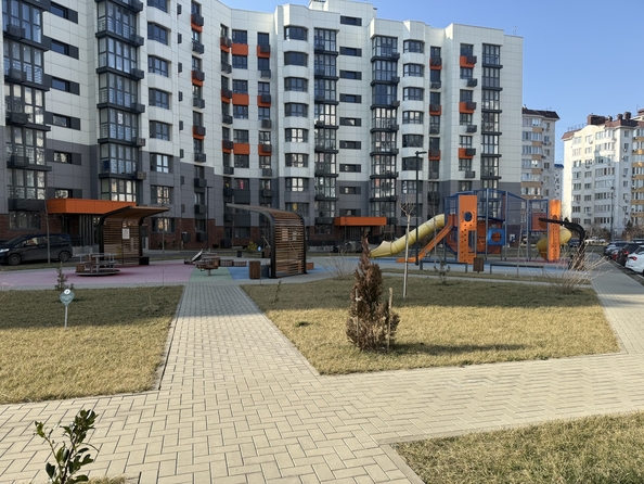 
   Продам 2-комнатную, 53 м², Крылова ул, 13к2

. Фото 14.