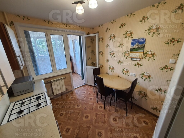 
   Продам 2-комнатную, 46 м², Мира (Адлерский р-н) ул, 12

. Фото 1.