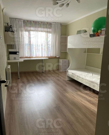 
   Продам студию, 50 м², Альпийская ул, 13

. Фото 12.