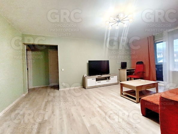 
   Продам 4-комнатную, 81.2 м², Петрозаводская ул, 6

. Фото 1.