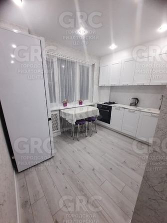 
   Продам 2-комнатную, 54 м², Виноградная ул, 152

. Фото 11.