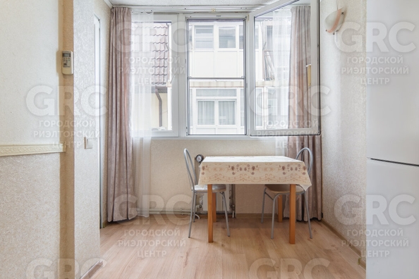 
   Продам 2-комнатную, 39.4 м², Молодогвардейская (Хостинский р-н) ул, 2/6

. Фото 2.