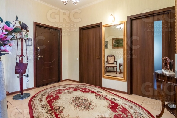 
   Продам 2-комнатную, 71.2 м², Нагорная ул, 19А

. Фото 2.