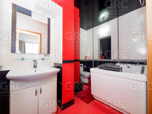 
  Продается 3-комн. квартира, 88 м², Юных Ленинцев ул, д. 10
. Фото 13.