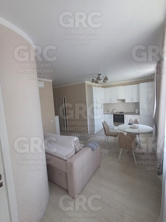 
   Продам 2-комнатную, 43 м², Ворошиловская (Хостинский р-н) ул, 9/5

. Фото 8.