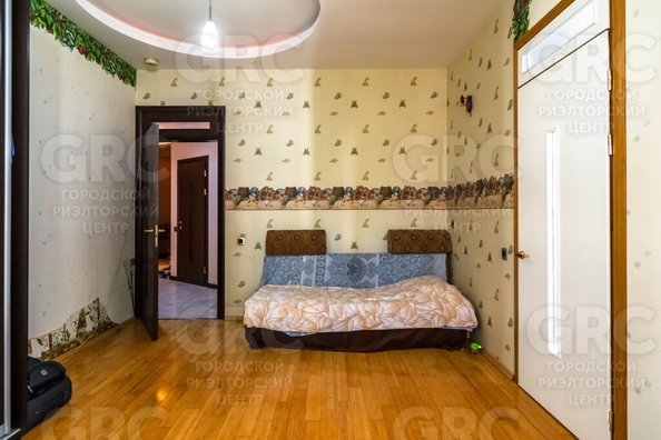 
   Продам 4-комнатную, 118.5 м², Виноградная ул, 15/1

. Фото 19.