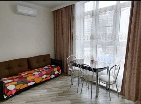 
   Продам 1-комнатную, 60 м², Толстого ул, 130к3

. Фото 9.