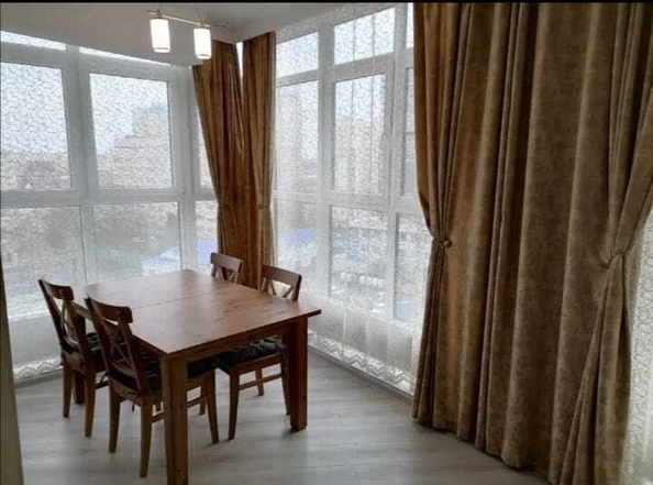 
   Продам 1-комнатную, 60 м², Толстого ул, 130к3

. Фото 10.