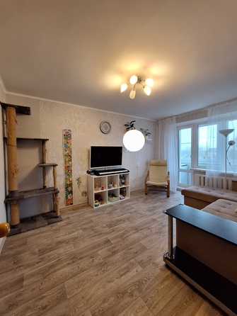 
   Продам 2-комнатную, 45 м², ГСК-10 тер

. Фото 1.