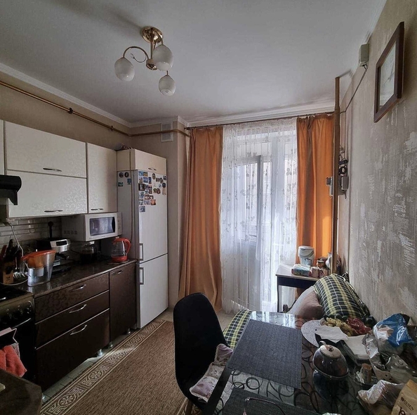 
   Продам 1-комнатную, 35 м², Рождественская ул, 53

. Фото 5.