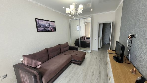 
   Продам 2-комнатную, 42 м², Толстого ул, 130к1

. Фото 5.