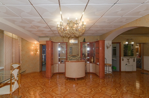 
   Продам 2-комнатную, 87 м², Ленина ул, 211

. Фото 1.