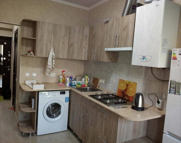 
   Продам 1-комнатную, 38 м², Ленина ул, 180к1

. Фото 2.