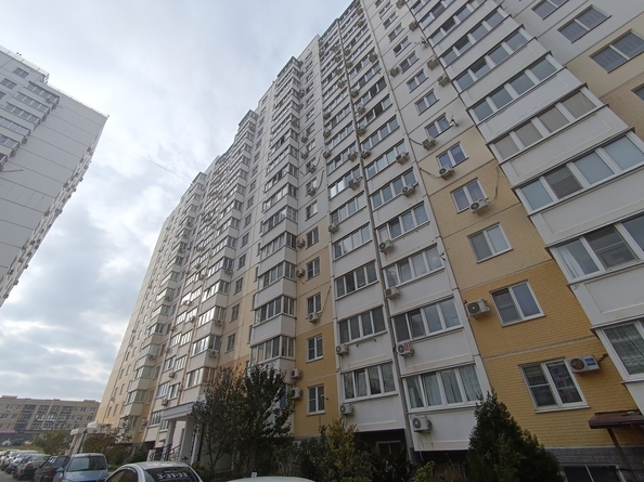 
   Продам 1-комнатную, 36 м², Адмирала Пустошкина ул, 10

. Фото 4.