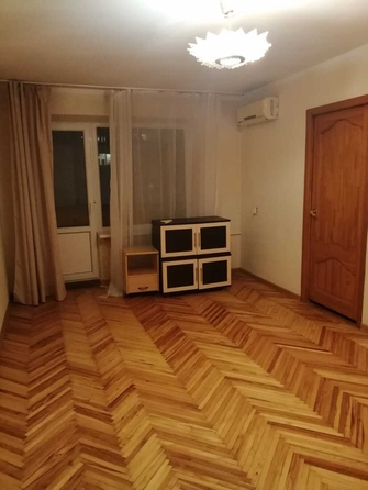 
   Продам 4-комнатную, 62 м², Новороссийская ул, 308

. Фото 3.