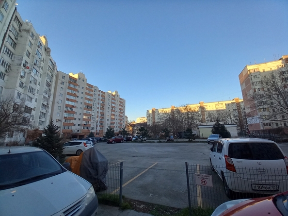 
   Продам 1-комнатную, 50 м², Ленина ул, 153

. Фото 26.