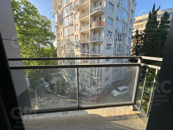 
   Продам 3-комнатную, 80 м², Туапсинская ул, 10

. Фото 5.