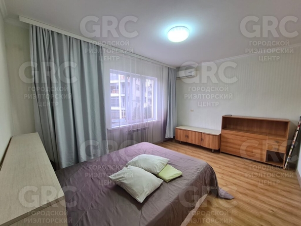 
   Продам 1-комнатную, 38.7 м², Бамбуковая ул, 44б

. Фото 2.