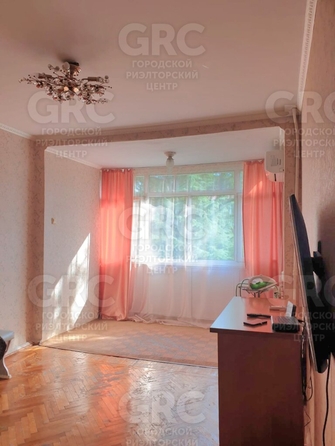 
   Продам 2-комнатную, 50 м², Роз ул, 54

. Фото 4.