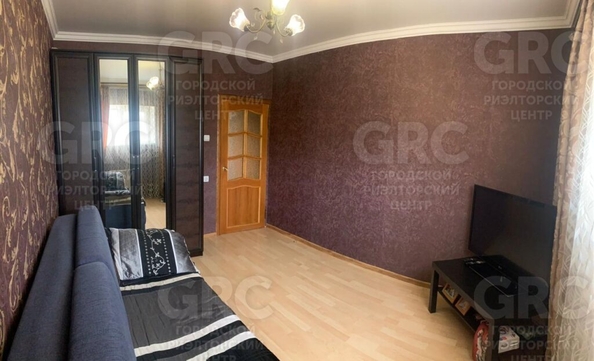 
   Продам 3-комнатную, 60 м², Крымская ул, 40

. Фото 2.