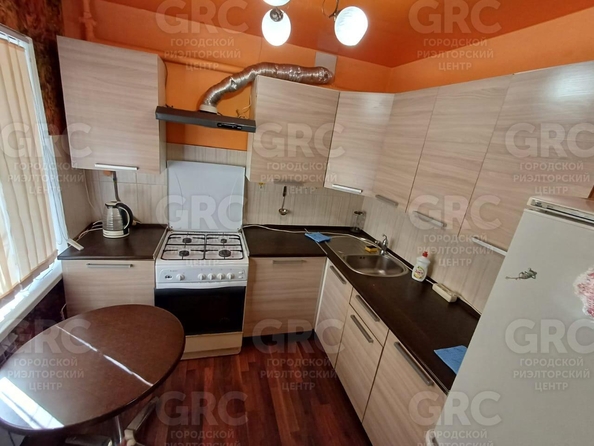 
  Продается 2-комн. квартира, 50 м², Конституции СССР ул, д. 36
. Фото 1.