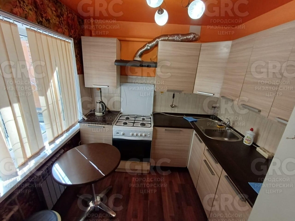 
  Продается 2-комн. квартира, 50 м², Конституции СССР ул, д. 36
. Фото 2.