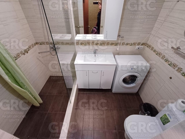 
  Продается 2-комн. квартира, 50 м², Конституции СССР ул, д. 36
. Фото 17.