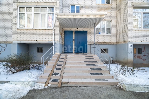 
   Продам 3-комнатную, 153.5 м², Аксайская ул, 44

. Фото 43.