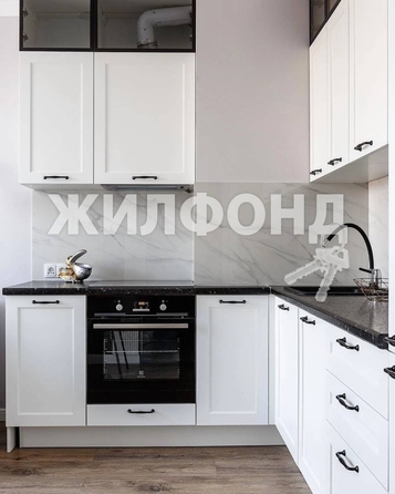 
   Продам 1-комнатную, 37 м², Фабрициуса Я. ул, 16

. Фото 5.