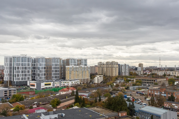 
   Продам 2-комнатную, 65 м², Коммунаров ул, 270

. Фото 19.